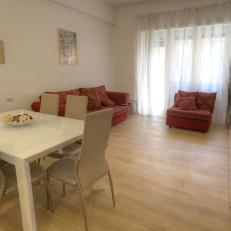 Holiday Aroma Apartment Bagian luar foto