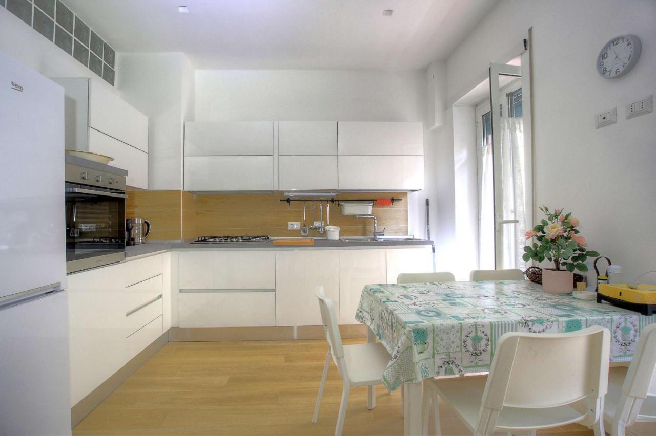 Holiday Aroma Apartment Bagian luar foto