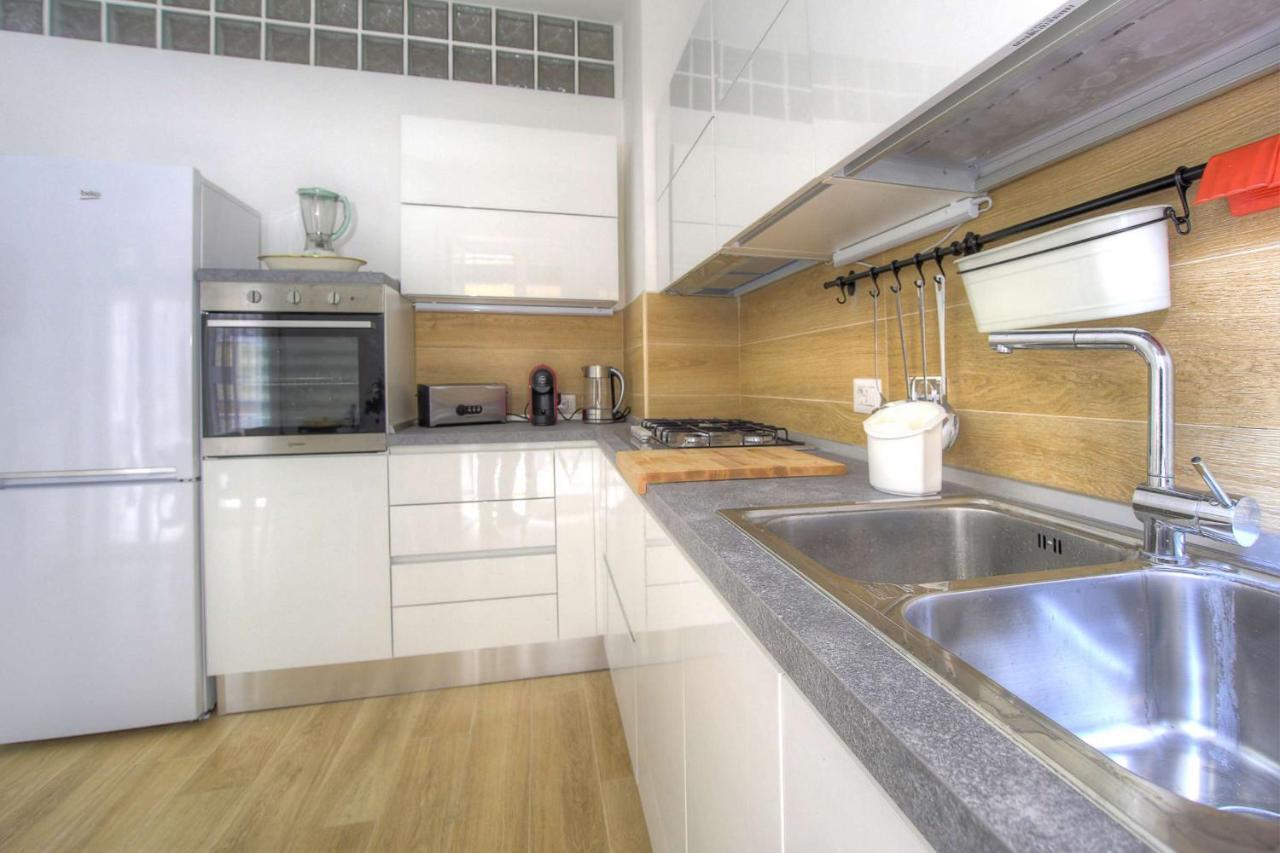 Holiday Aroma Apartment Bagian luar foto